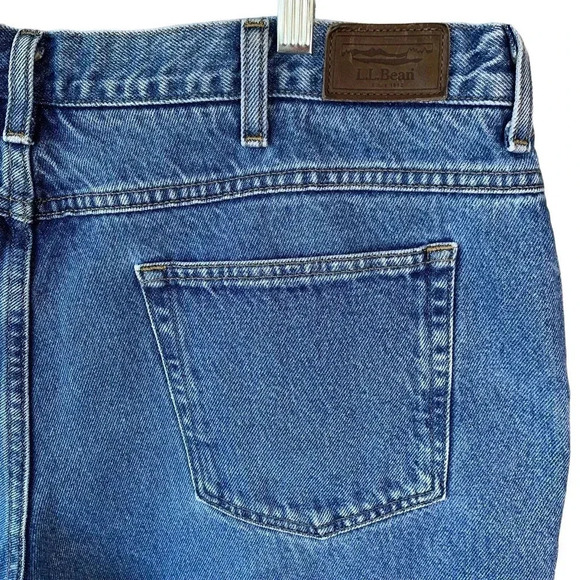 L.L. Bean Vintage Comfort Waist Straight Leg Denim Blue Jeans 40 X29 Medium Wash - Picture 8 of 16